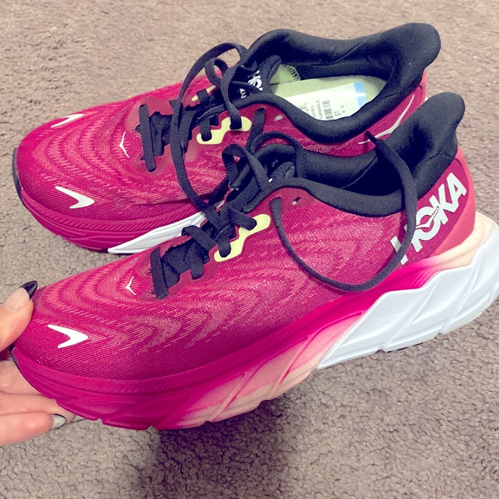 BRAND NEW HOKA